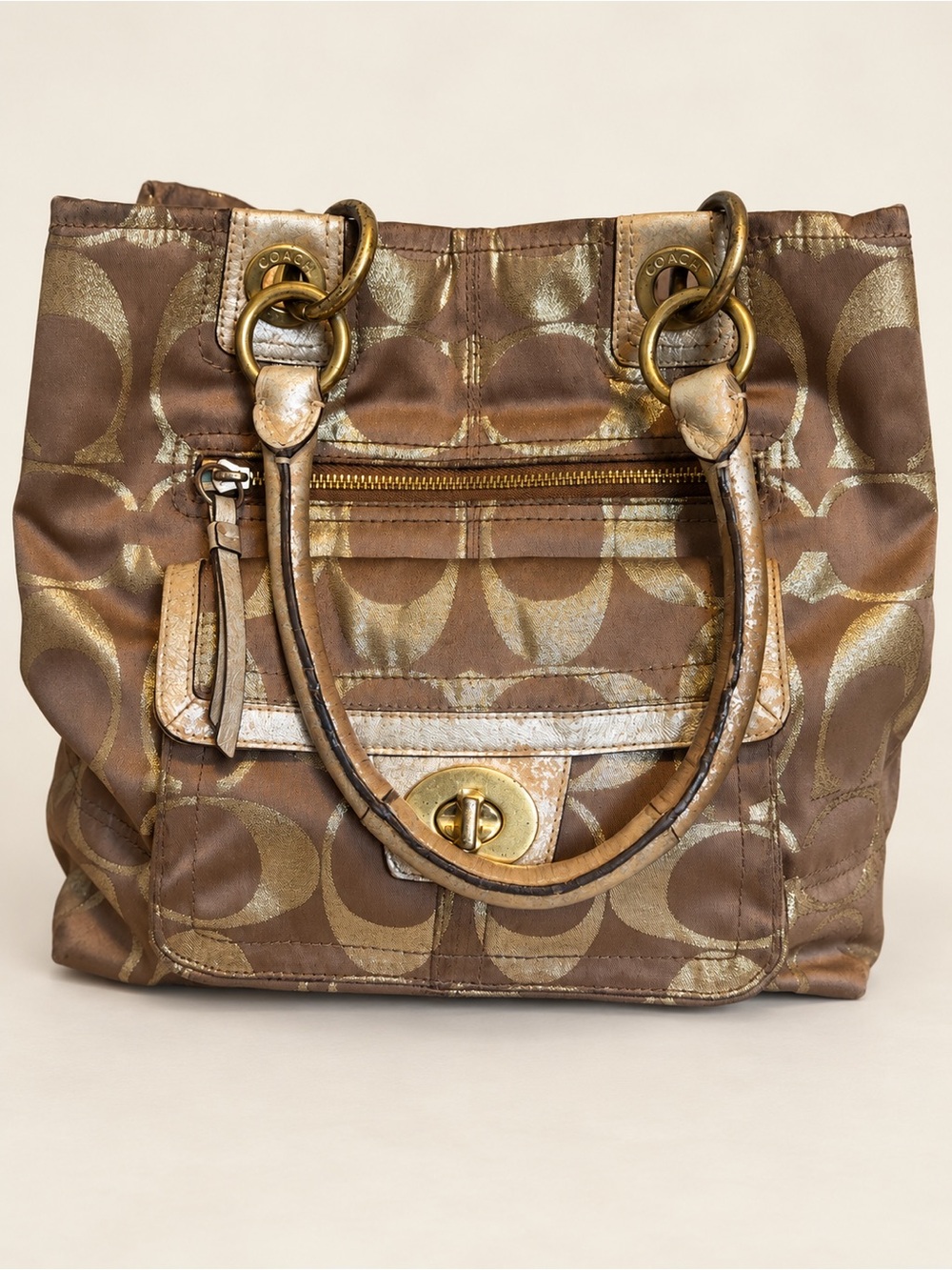 VINTAGE COACH